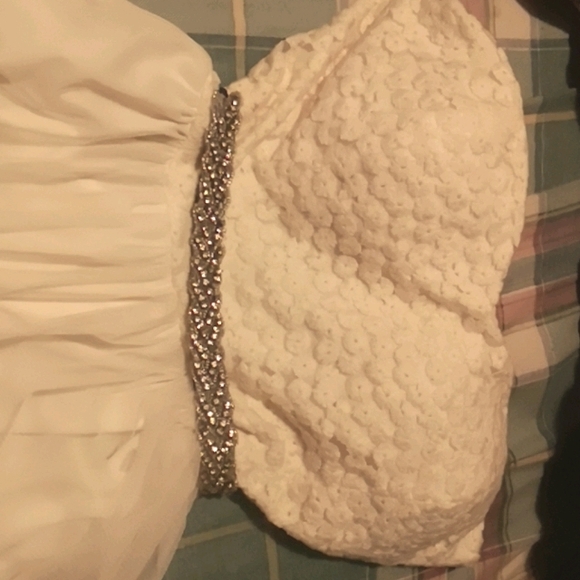 Mystic Strapless Ivory Lace/Tullu Dress - Picture 1 of 3